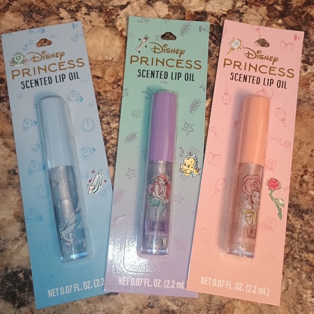 Disney Princess Scented Lip Oil Trio - Blue, Purple, Pink - Picture 2 of 6